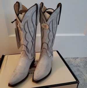 Idyllwind white leather cowgirl boots size 6